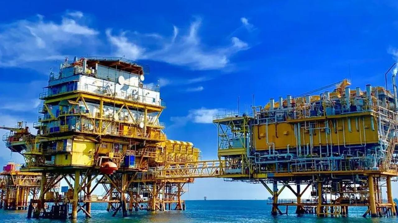 “Dengan membaiknya harga komoditas dan permintaan energi, kami berharap dapat terus melanjutkan pertumbuhan yang berkelanjutan,” kata Hilmi dalam keterangan resminya, ditulis Kamis (2/11). <br>