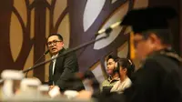 Raih Gelar Doktor UI, Pimpinan Baleg DPR Teliti Desain Pemerintahan Desa Demi Pembangunan Ekonomi Lokal