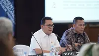 Menteri Perdagangan, Budi Santoso memimpin Rapat Koordinasi Nasional Ketersediaan Pasokan dan Stabilisasi Harga Minyak Goreng selama Nataru 2024, serta Persiapan Puasa dan Idulfitri 2025 di Kantor Kementerian Perdagangan, Kamis (28/11/2024). (Foto: Istimewa)