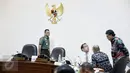 Suasana sebelum rapat terbatas di Kantor Presiden, Jakarta, Selasa (23/2/2016). Dalam ratas tersebut membahas Pembangunan Kekuatan Tentara Nasional Indonesia (TNI). (Liputan6.com/Faizal Fanani)