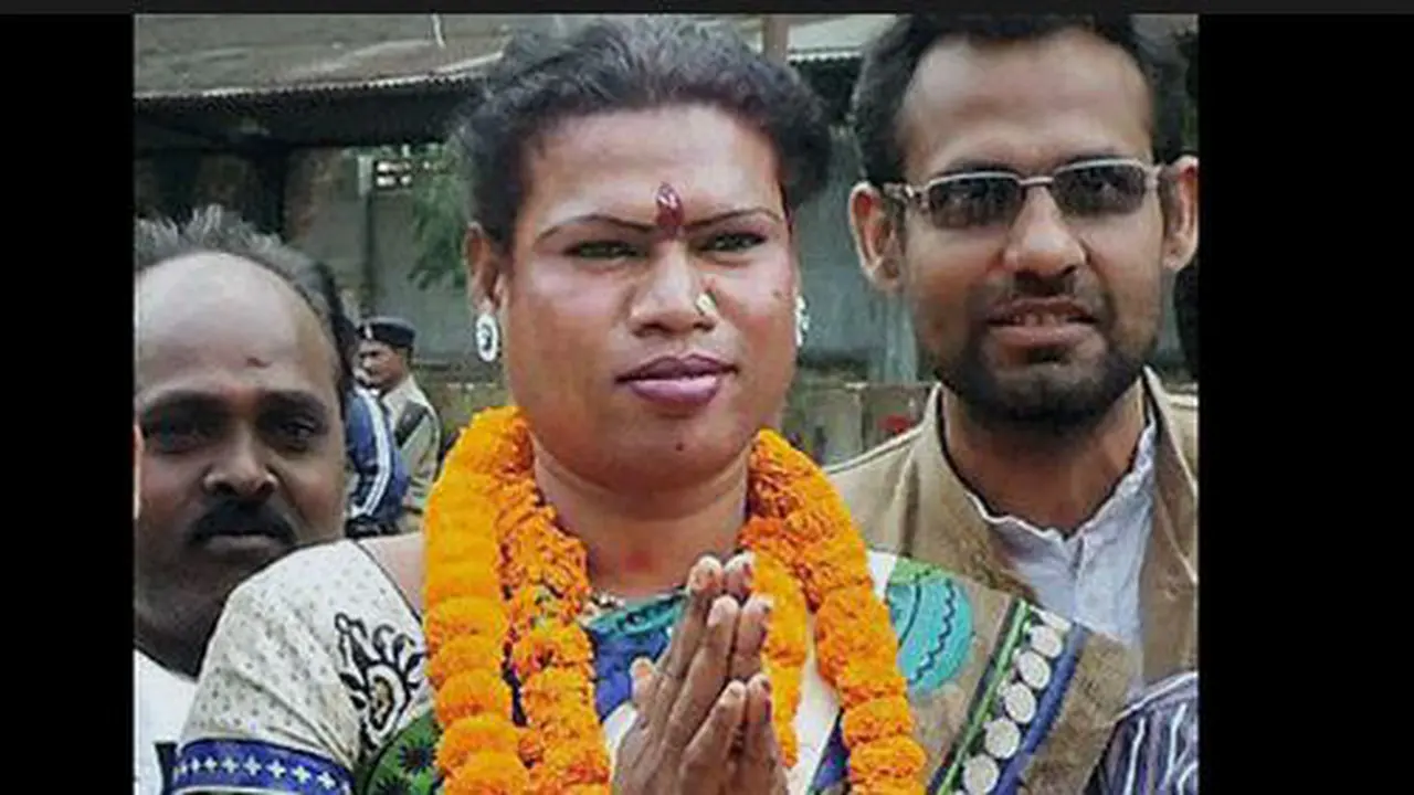 Walikota Transgender di India Madhu Kinnar 