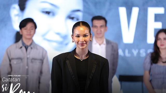 Dibintangi Angga Yunanda dan Syifa Hadju, Ini 7 Potret Pemain Film Catatan Si Boy