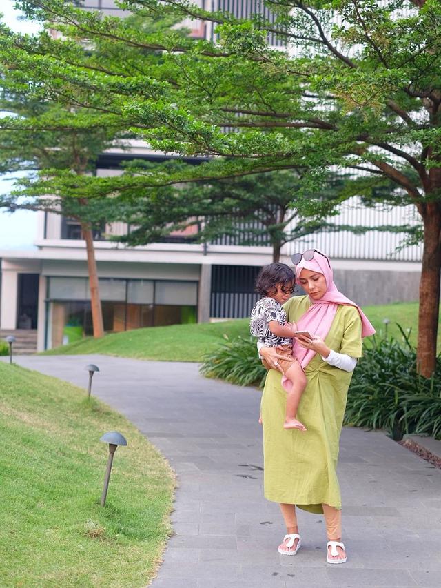 Momen Manis Meisya Siregar dan Bambang Arr Reybach (sumber: instagram/meisya__siregar)