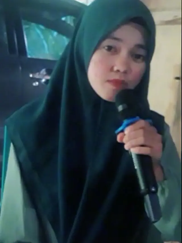 Viral Wanita Disebut Punya Suara Mirip Nike Ardilla, Ini 6 Potretnya