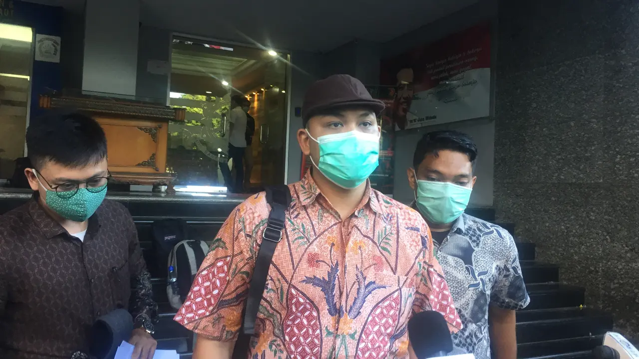 Pengacara Hanif Alatas, Muhammad Kamil mendatangi Polda Metro Jaya