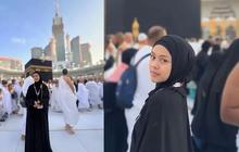 Deretan Potret Melly Lee saat Umrah Mengenakan Hijab, Tampil Natural Seperti Masa SMP Tanpa Riasan