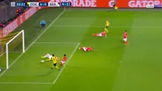 Borussia Dortmund melaju ke perempat final Liga Champions usai meraih kemenangan telak 4-0 atas Benfica dalam laga leg kedua babak 16 besar.