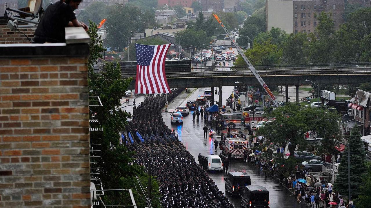 FOTO: Penghormatan Terakhir untuk Didarul Islam, Polisi Muslim New York yang Gugur Saat Penembakan Massal