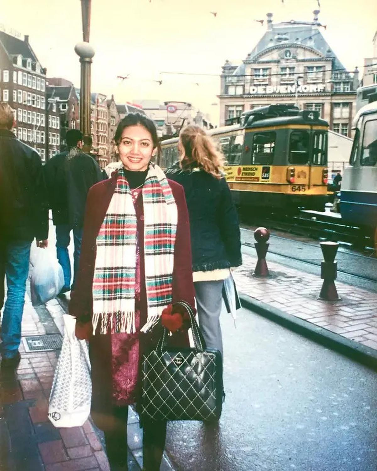 Potret Dulu dan Kini Bella Saphira yang Cantik Awet Muda