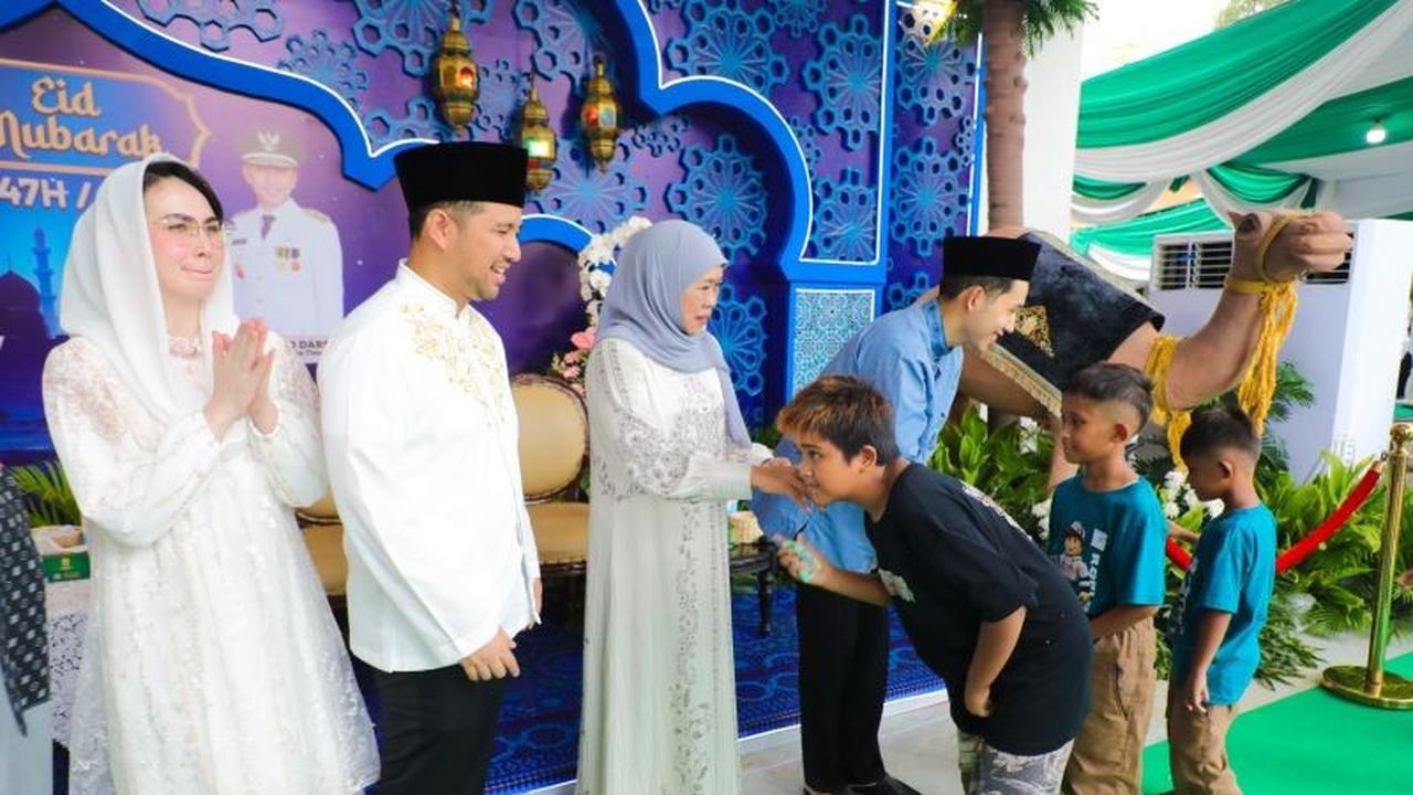 Tradisi Riyayan Grahadi: Khofifah Dekatkan Warga dan Pemimpin di Momen Idul Fitri 1447 H