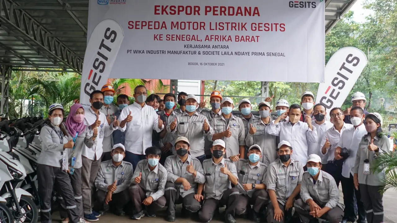 Ekspor motor gesits.