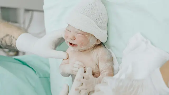 1. Pastikan Bayi Mendapat Perawatan Medis yang Tepat