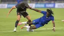 Pemain Chelsea merayakan kemenangan usai mengalahkan AC Milan dengan skor 3-0 dalam laga Indonesia Super Cup 2026 di Stadion Utama Gelora Bung Karno (SUGBK), Jakarta, Sabtu (8/8/2026). João Pedro mencetak dua gol, sedangkan satu gol Chelsea lainnya disumbangkan Moisés Caicedo. Chelsea memastikan gelar juara Indonesia Super Cup 2026 setelah tampil dominan sepanjang pertandingan. (KLY/Budy Santoso)