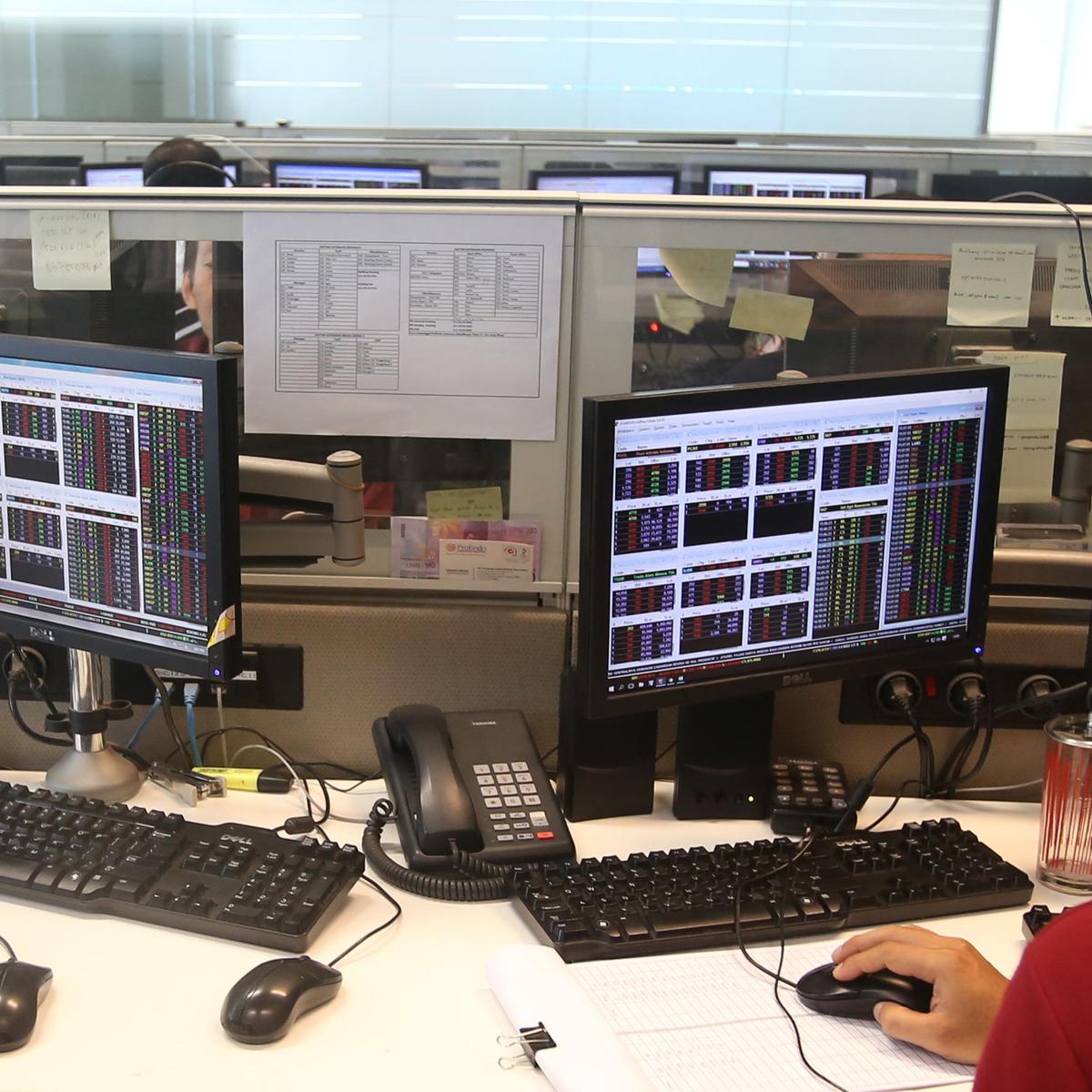 10 Broker Pencetak Nilai Transaksi Terbesar pada 11-15 ...