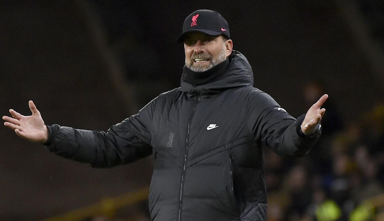 Jurgen Klopp. Pelatih berusia 54 tahun ini telah mengumpulkan 148 kemenangan dari 235 laga hanya bersama Liverpool sejak didatangkan dari Borussia Dortmund di awal musim 2015/2016. Dengan selisih hanya 3 kemenangan, persaingannya dengan Pep Guardiola menjadi menarik untuk ditunggu. (AP/Rui Vieira)