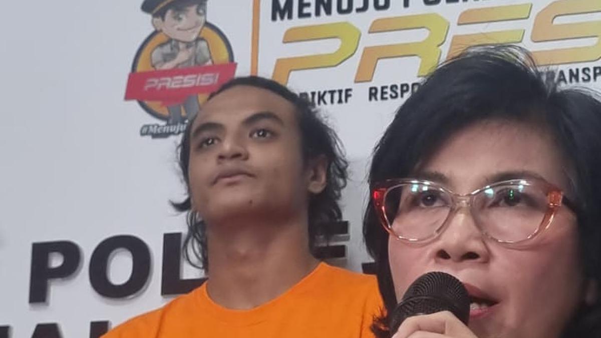 Vadel Badjideh Menangis Dijenguk Sang Ibu, Martin Badjideh: Kalau Sama Saya Sok-Sok Kuat