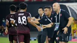 Dua gol PSM Makassar dicetak oleh Yakob Sayuri dan Yuran Fernandes.