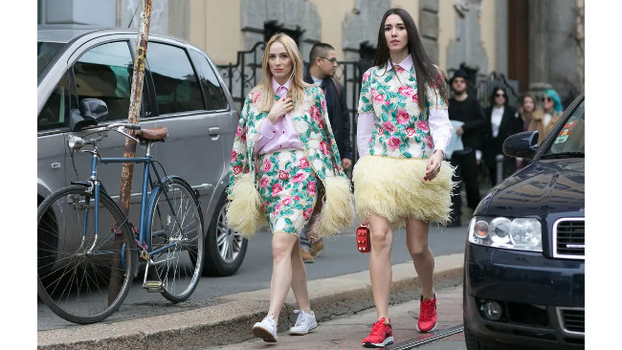 Pakaian Matching Dengan Sahabat? Street Style Terfavorit