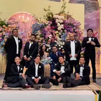 Jika biasanya Yuki Kato menjadi bridesmaid, kali ini dia menjadi groomsmen. [Instagram/yukikt]