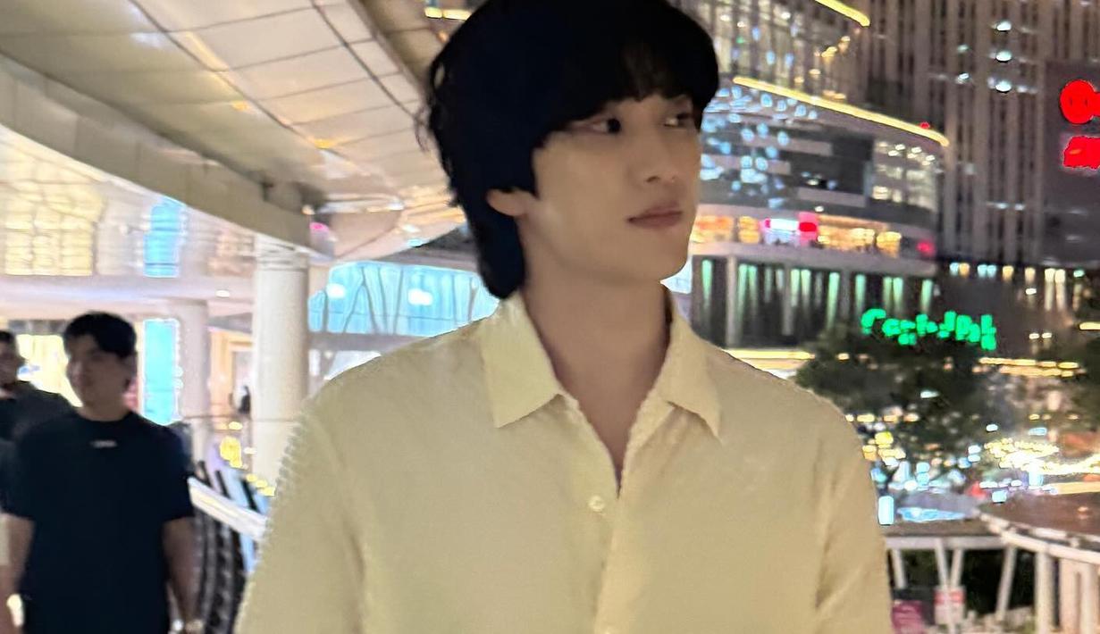 <p>Dalam unggahannya, dia tidak menyertakan caption panjang lebar selain menulis kata 'ID' yang mengartikan Indonesia. (Foto: Instagram/ bohyunahn)</p>