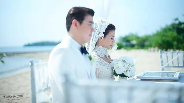 Gonjang-Ganjing Pernikahan Asty Ananta, Antara Cinta dan KeluargaGonjang-Ganjing Pernikahan Asty Ananta, Antara Cinta dan Keluarga