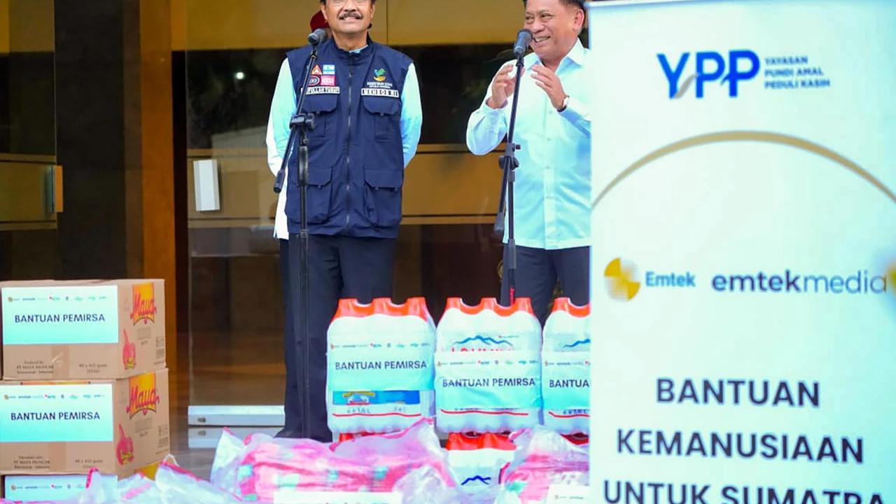 FOTO: Emtek Group Salurkan Bantuan Kemanusiaan untuk Wilayah Terdampak Bencana Sumatera