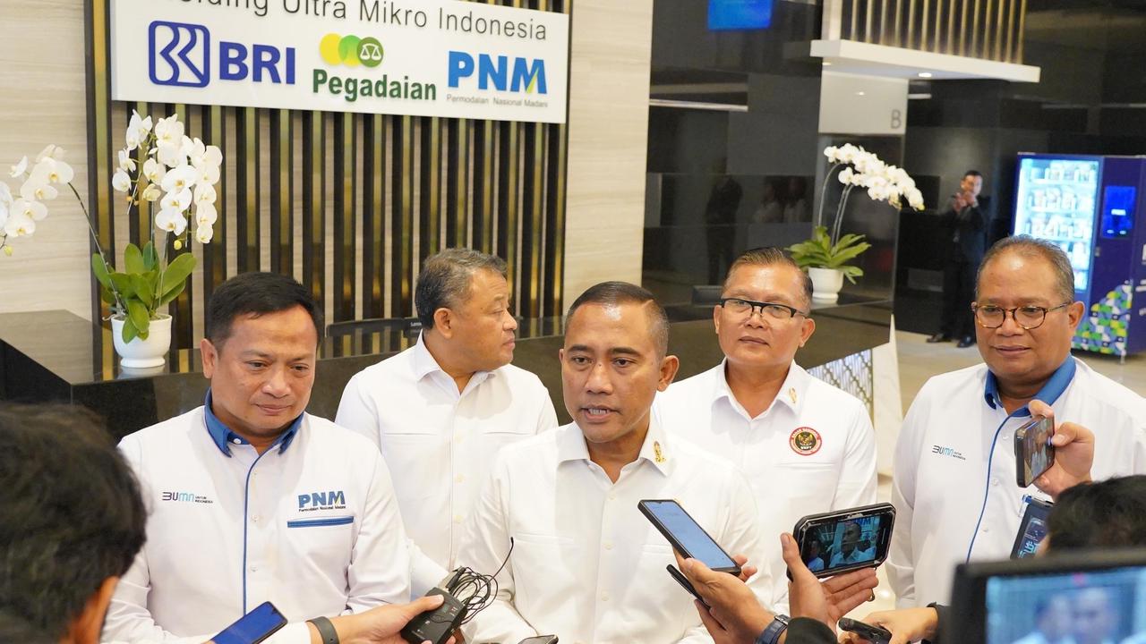 Kepala BNPT Komjen Pol Eddy Hartono dan Direktur Utama PNM Arief Mulyadi