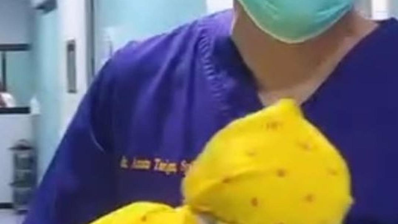 4 Kali Keguguran, Perempuan Ini Menangis Haru saat Melahirkan, Bahagia Akhirnya Jadi Ibu