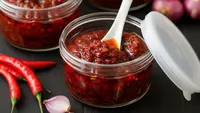 Cara Buat Sambal Merah Ala Rumah Makan Padang, Autentik dan Lezat