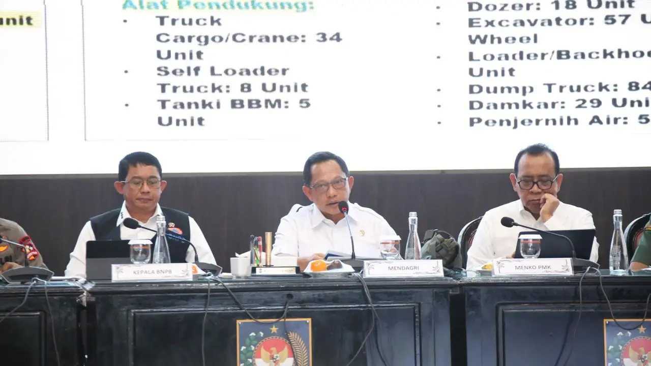 Ratusan Titik Pembersihan Lumpur Tertangani, Kasatgas Tito Karnavian Percepat Langkah Rehabilitasi