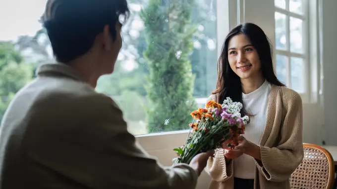 wanita november tak patah hati