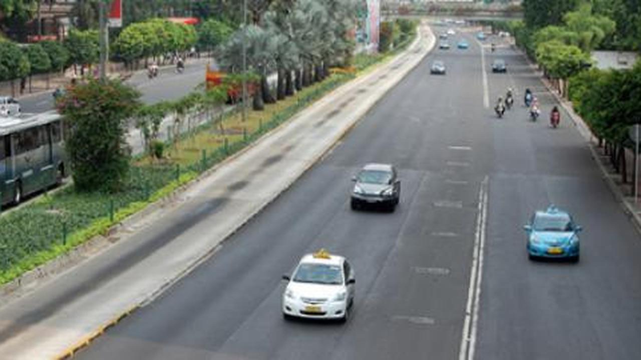 Hari pertama 2013 jalan-jalan protokol masih lengang