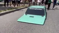 Carmageddon: The Lowest Car in the World