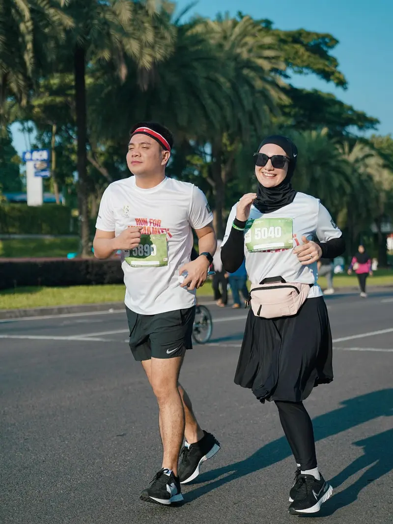 Ammar Zoni Ditangkap Lagi, Irish Bella Pilih Enjoy Lari Maraton Bareng  Teman Artis - ShowBiz Liputan6.com