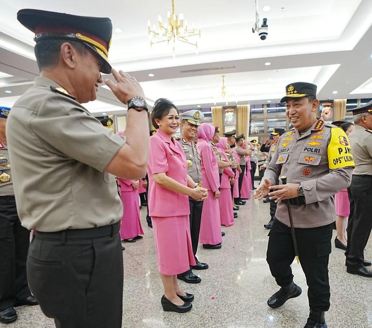Meskipun bukan berasal dari Akademi Kepolisian (Akpol), sepak terjang Komjen Rudy di lingkungan Polri sudah tidak perlu diragukan lagi. <br>