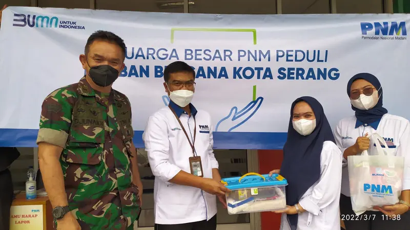 Korban Banjir Serang Mendapat Bantuan Sembako dari  PNM