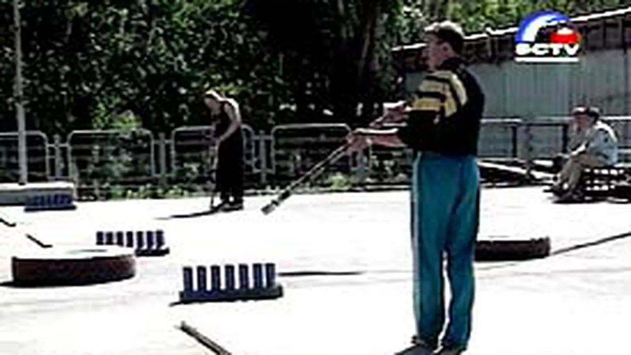 050702cBowling_Rusia.jpg