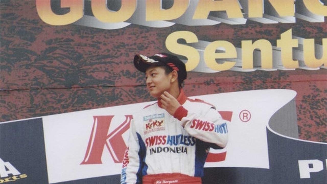 Foto-foto kesuksesan karir Rio Haryanto di sepanjang dunia balap