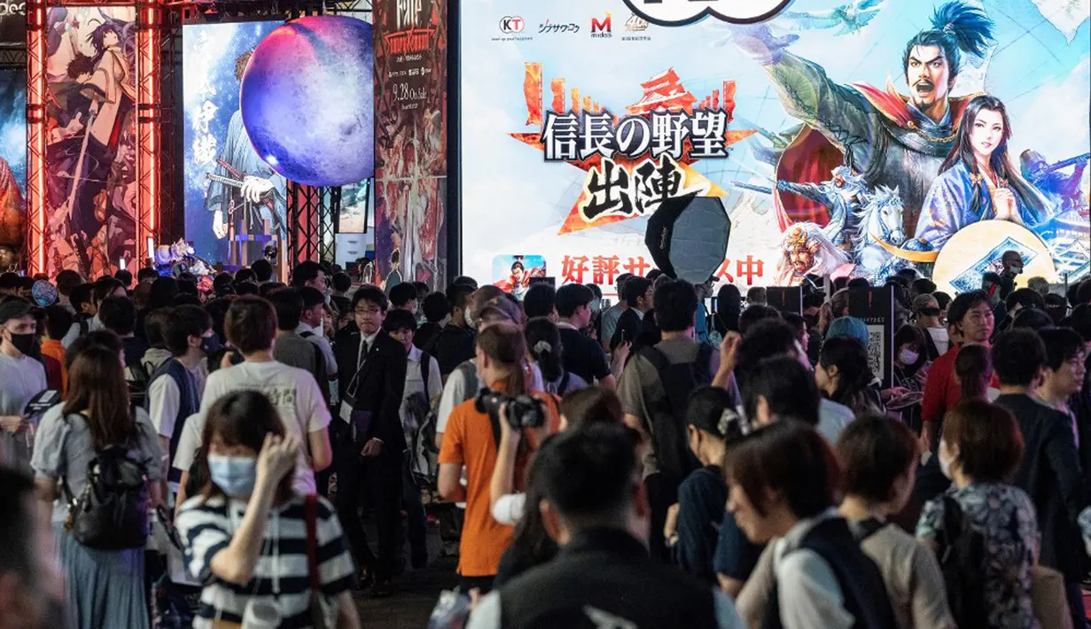 Di Tokyo Game Show 2023, pengunjung bisa mencoba sensasi memainkan game-game terbaru. (Richard A.Brooks/AFP)