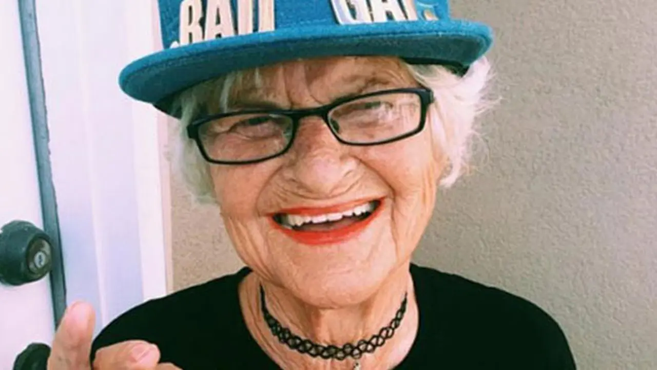 Nenek gaul 