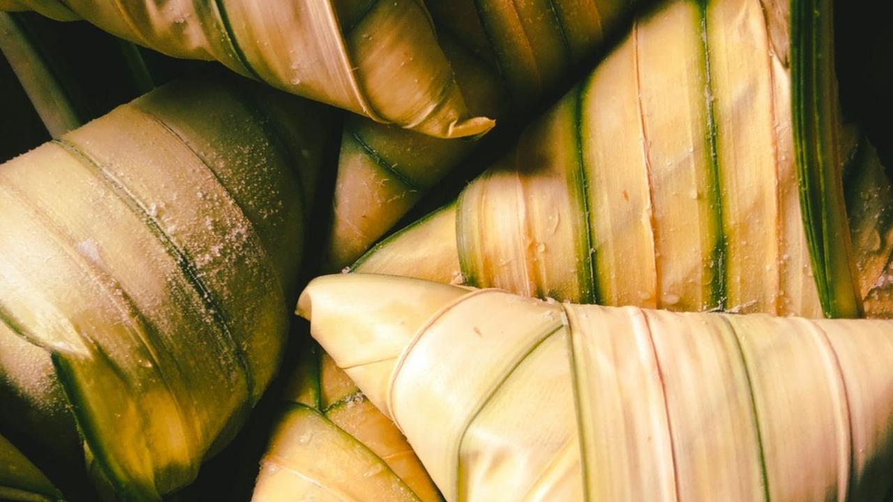 <b>Aneka Resep Ketupat Lemak</b>