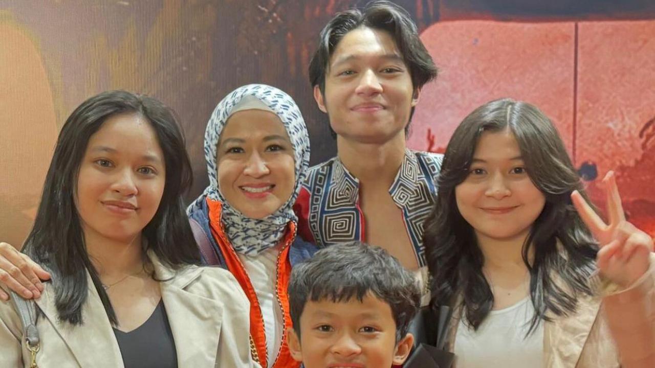 Potret Kiesha Alvaro dan Keluarga (Instagram/@okieagustina_)