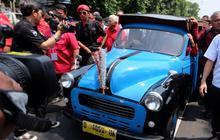 Serba Serbi Cagub-Cawagub saat Daftar Pilkada, Naik Oplet Sampai Diarak Naik Kuda