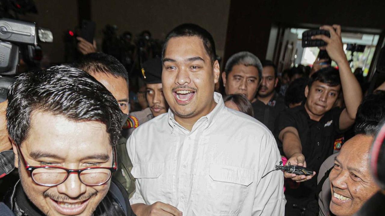 Menteri Pemuda dan Olahraga (Menpora), Dito Ariotedjo membantah dugaan menerima aliran dana Rp27 miliar terkait pengamanan kasus korupsi proyek BTS 4G Kementerian Informasi dan Komunikasi (Kemenkominfo).<br>
