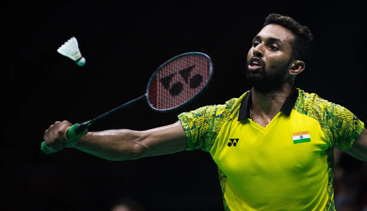 Tunggal putra unggulan ke-3, Anthony Sinisuka Ginting gagal ke final usai kalah dari wakil India, Prannoy H.S di semifinal dengan rubber game, 19-21, 21-19, 18-21. (AFP)