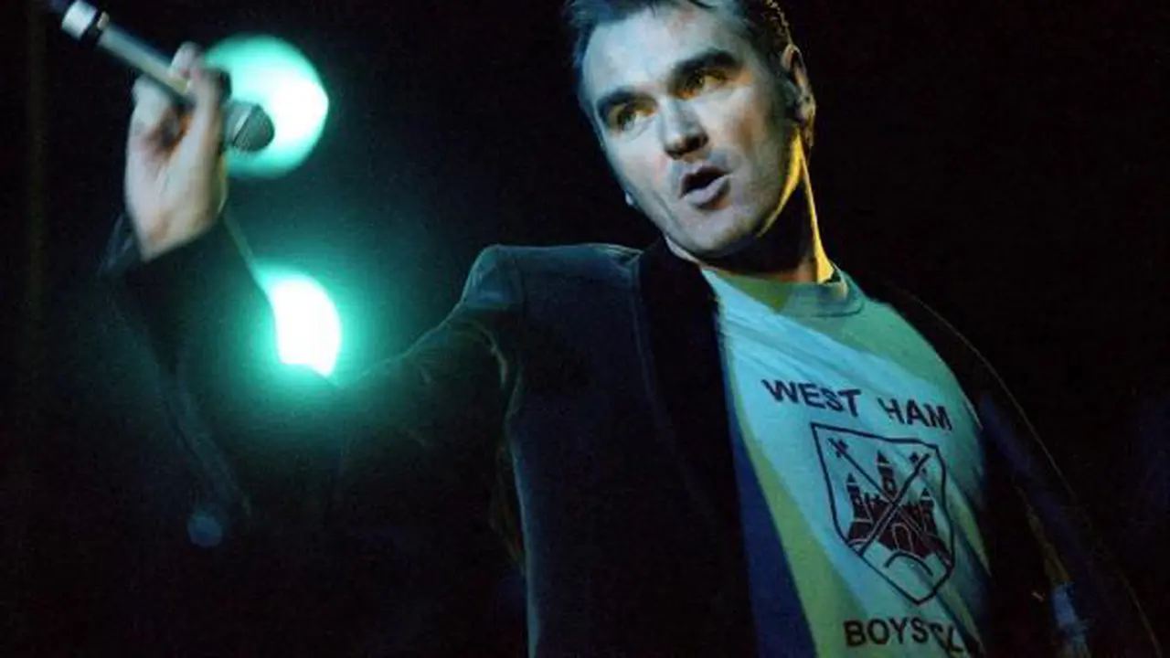 Morrissey Menyapa Planet Bumi Lewat Twitter