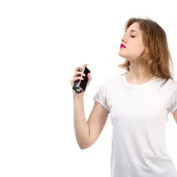 Beberapa tips aplikasi parfum agar tahan seharian. (foto: kamranaydinov/freepik)