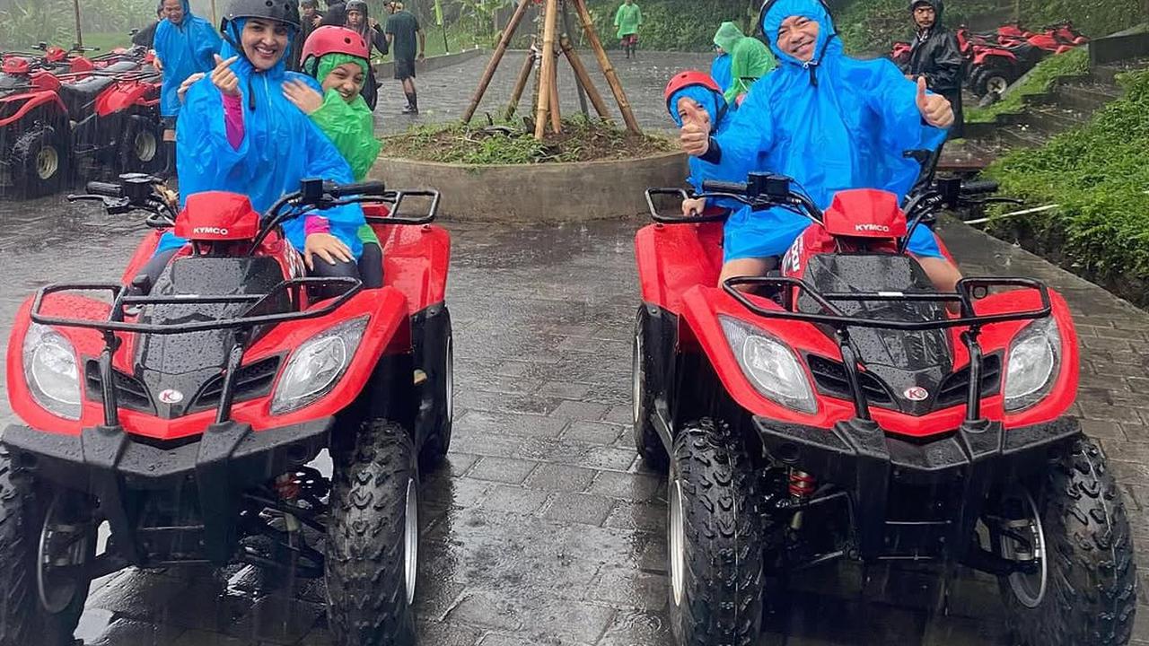 Momen Seru Liburan Keluarga Anang Hermansyah di Bali