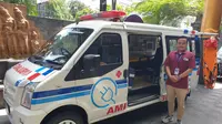 Ambulans listrik DFSK hasil inovasi CKM ini sedang tampil di 6th Annual Scientific Meeting On Emergency Medicine yang diselenggarakan oleh Perhimpunan Dokter Ahli Emergensi Indonesia (PERDAMSI) pada 9-12 Maret 2023 di Grand Mercure Yogyakarta.