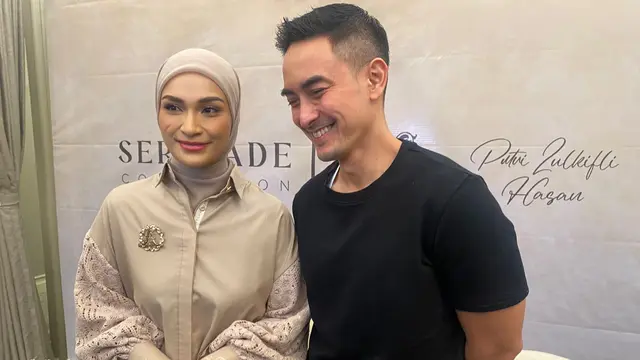 Putri Zulkifli Hasan bersama dengan Zumi Zola (Liputan6.com/Aditia Saputra)
